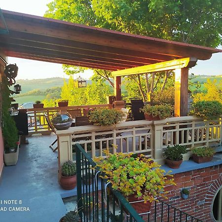 La Terrazza Sul Monferrato Apartment Ozzano Monferrato Luaran gambar