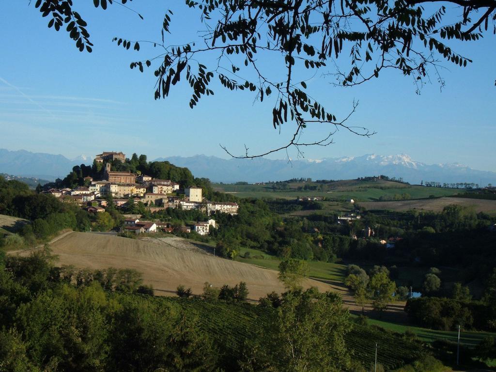 La Terrazza Sul Monferrato Apartment Ozzano Monferrato Luaran gambar