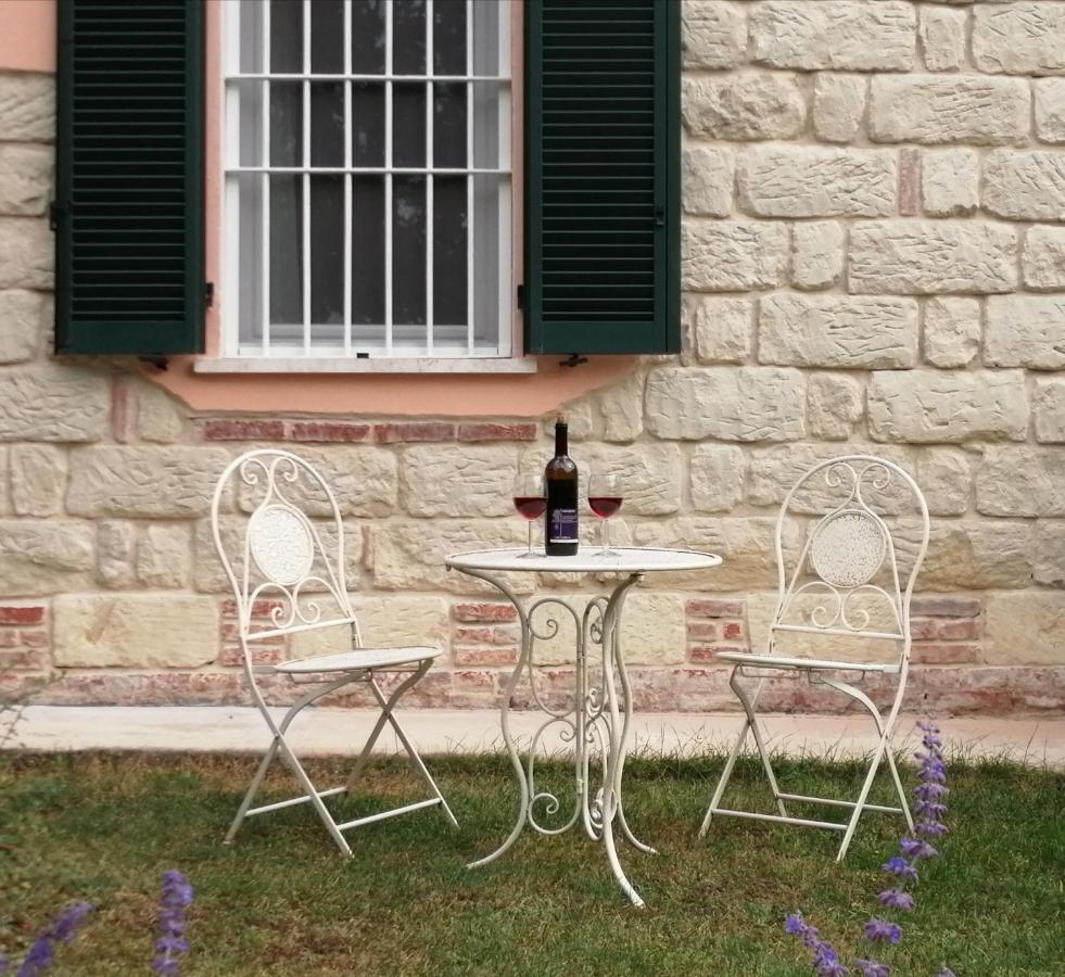 La Terrazza Sul Monferrato Apartment Ozzano Monferrato Luaran gambar